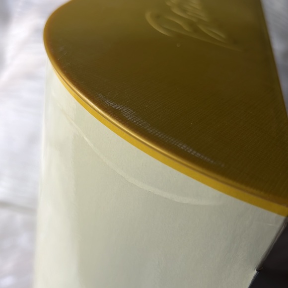 SPECIAL 2000 EDITION CELEBRATION BARBIE FIRST IN A SERIES FOR THE 21st CENTURY - Picture 12 of 17